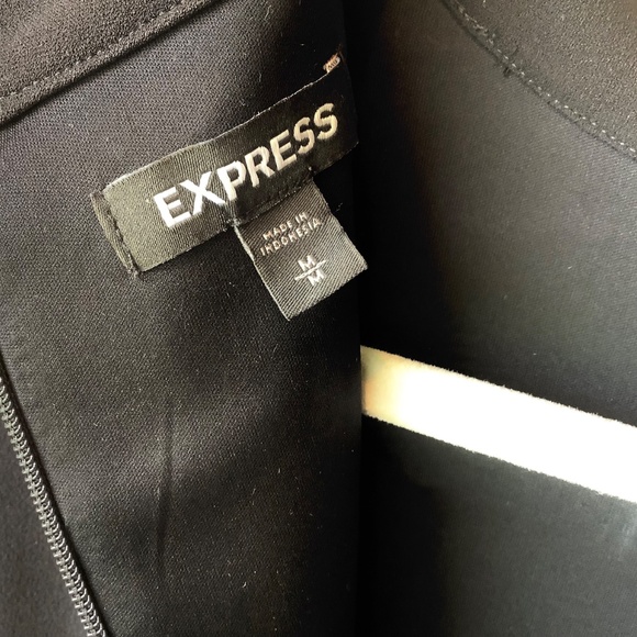 Express Women’s Black Sleeveless Jumpsuit Belted Wide Leg Size Medium - Picture 6 of 7